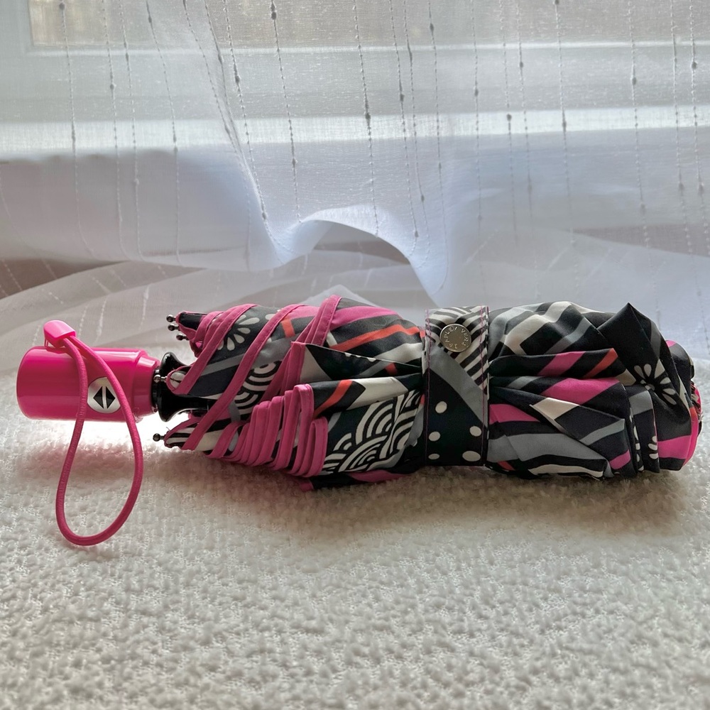 Vera Bradley Automatic Umbrella